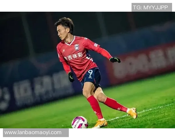 上海申鑫迎战北京北体大争夺关键三分全力以赴展现球队实力